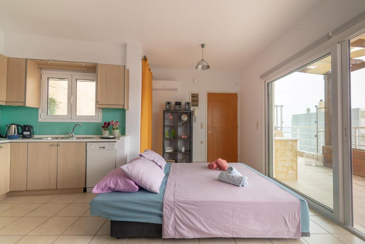 Penthouse Apartment In Downtown With Seaview Ираклион Экстерьер фото