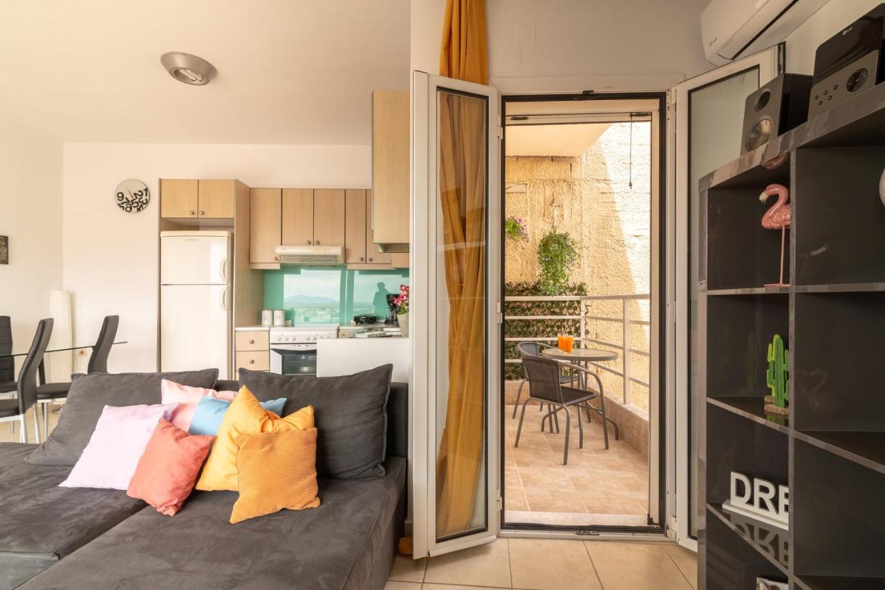 Penthouse Apartment In Downtown With Seaview Ираклион Экстерьер фото