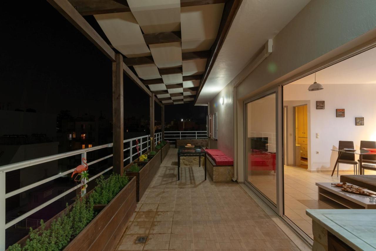 Penthouse Apartment In Downtown With Seaview Ираклион Экстерьер фото